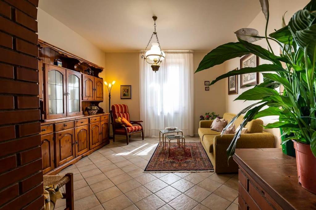 Casa Vacanze Santa Maria Certaldo Bagian luar foto