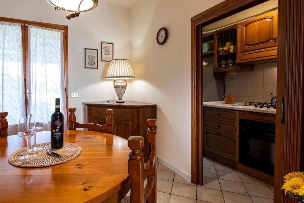 Casa Vacanze Santa Maria Certaldo Bagian luar foto