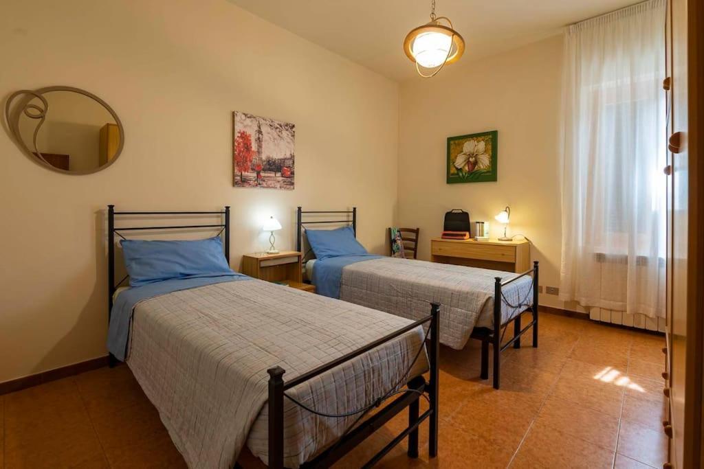 Casa Vacanze Santa Maria Certaldo Bagian luar foto
